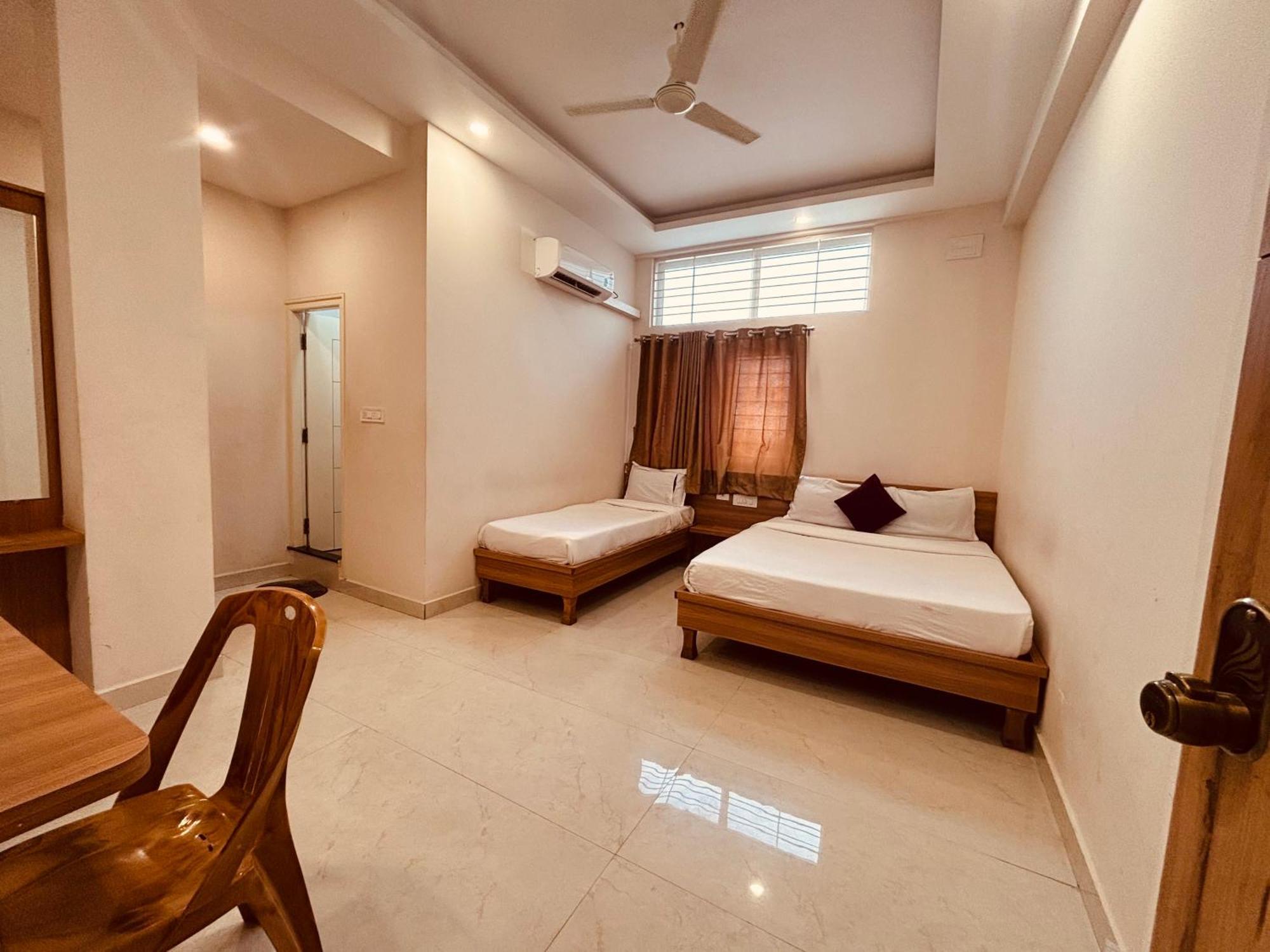 Seema Palace Inn 1 Km From Railwaystaion Mysore Exterior foto